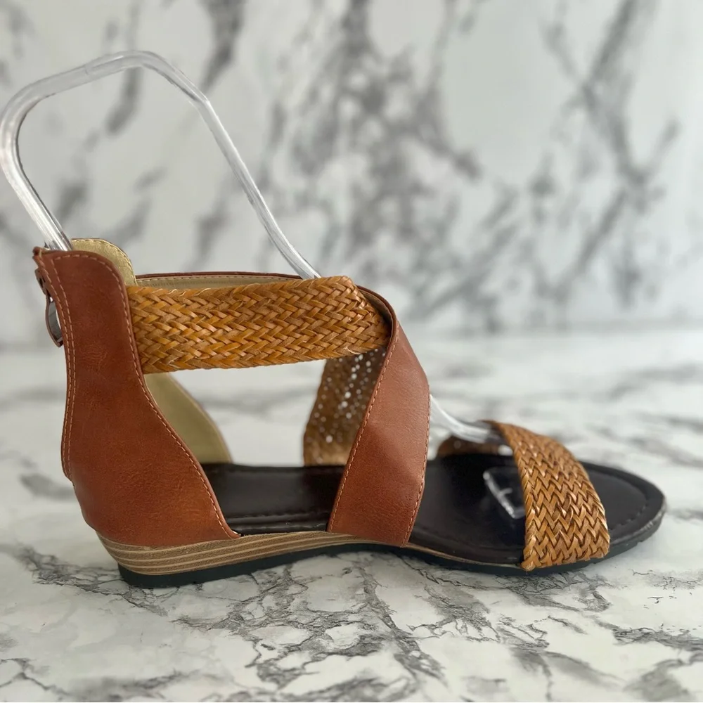 Sandals Gladiator Braided Faux Leather Cognac Casual Back Zipper Flat 10